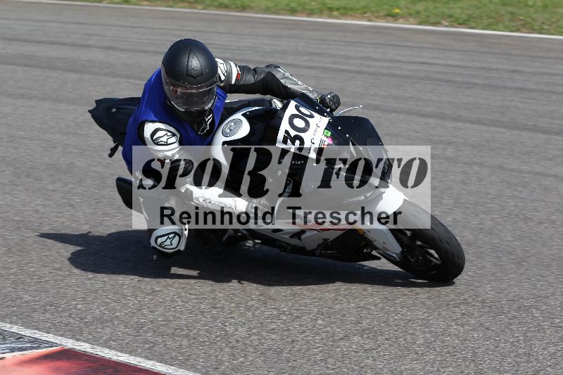 Archiv-2022/08 17.04.2022 Speer Racing ADR/Instruktorengruppe/300